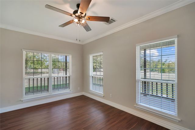 2473 Vz County Road 2621, Wills Point, TX 75169