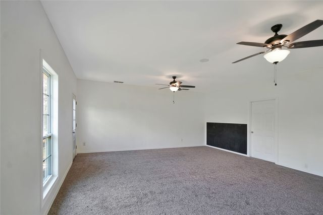 2473 Vz County Road 2621, Wills Point, TX 75169