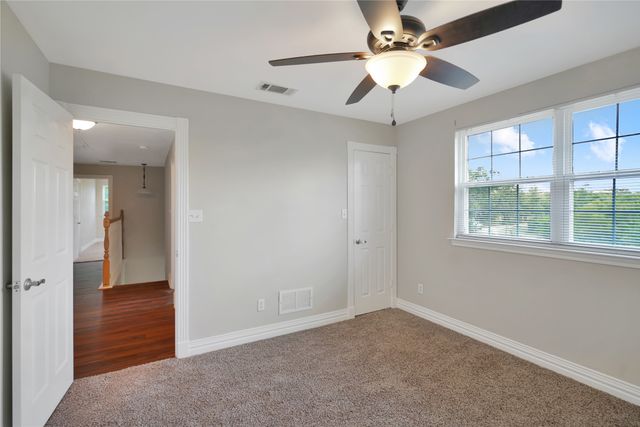 2473 Vz County Road 2621, Wills Point, TX 75169