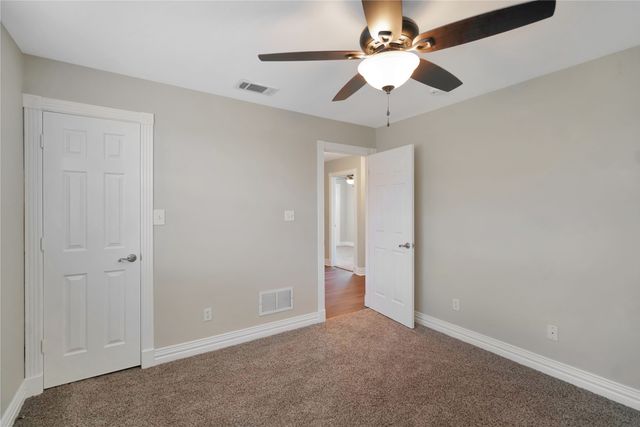 2473 Vz County Road 2621, Wills Point, TX 75169
