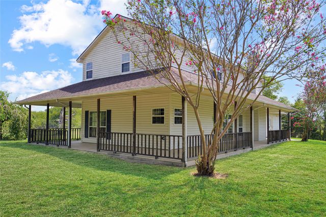 2473 Vz County Road 2621, Wills Point, TX 75169