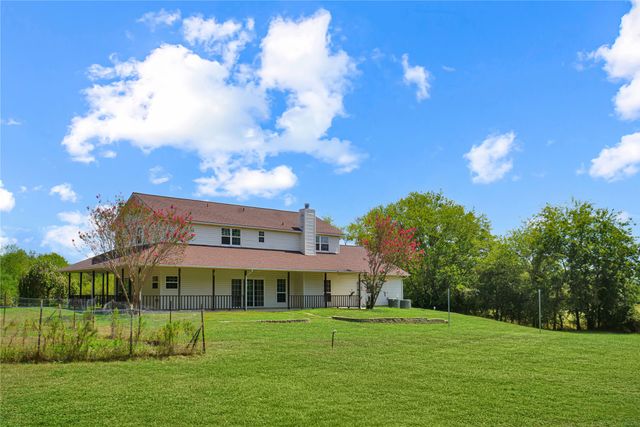 2473 Vz County Road 2621, Wills Point, TX 75169