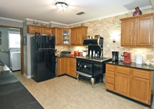 599 County Road 1260, Quitman, TX 75783