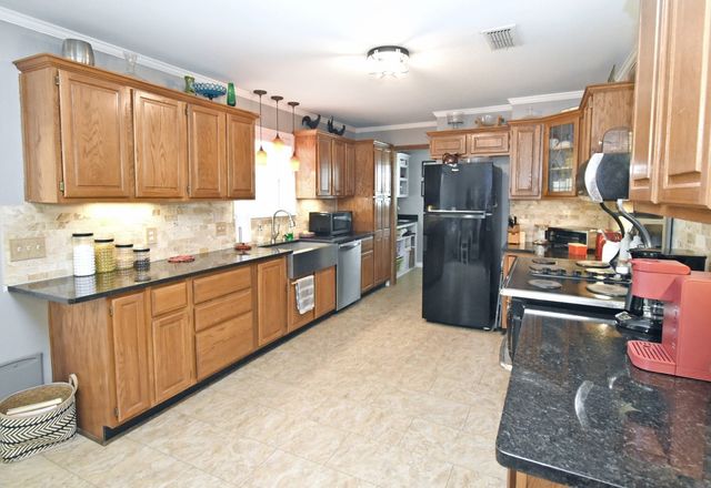 599 County Road 1260, Quitman, TX 75783