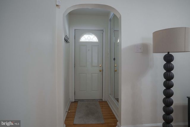 5704 WOODLAND DR, Oxon Hill, MD 20745