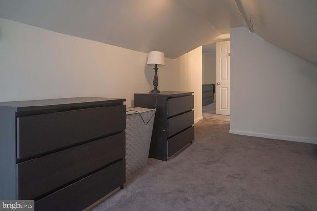 5704 WOODLAND DR, Oxon Hill, MD 20745