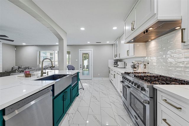 13603 Rural Oak Street, Houston, TX 77034