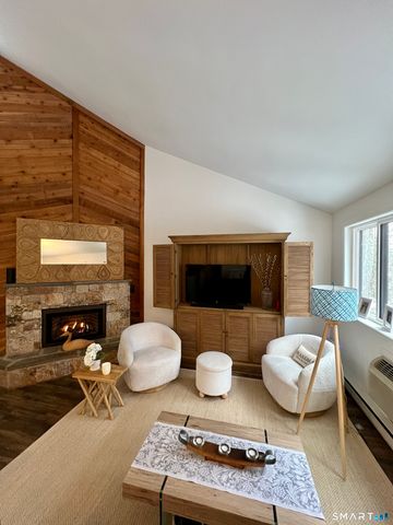 319 Cliffside Drive, Torrington, CT 06790