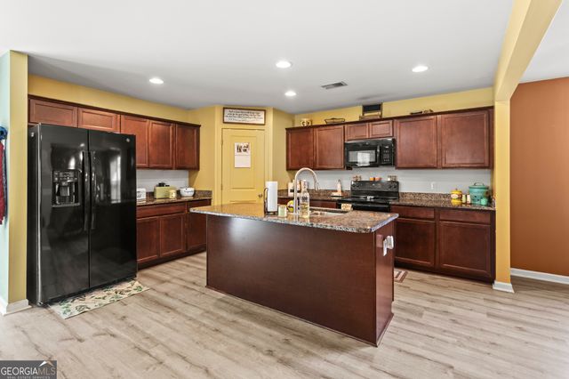 31 Blackberry Circle, Guyton, GA 31312