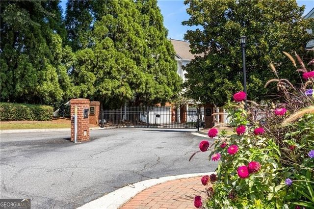 530 Neel Reid Drive, Roswell, GA 30075