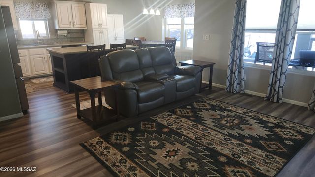 1030 S Barrel Cactus Rdg Unit 145, Benson, AZ 85602