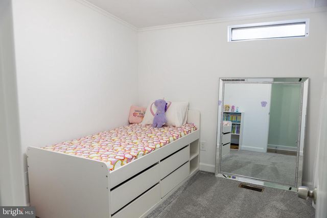 2000 GROVEWOOD, Capitol Heights, MD 20731