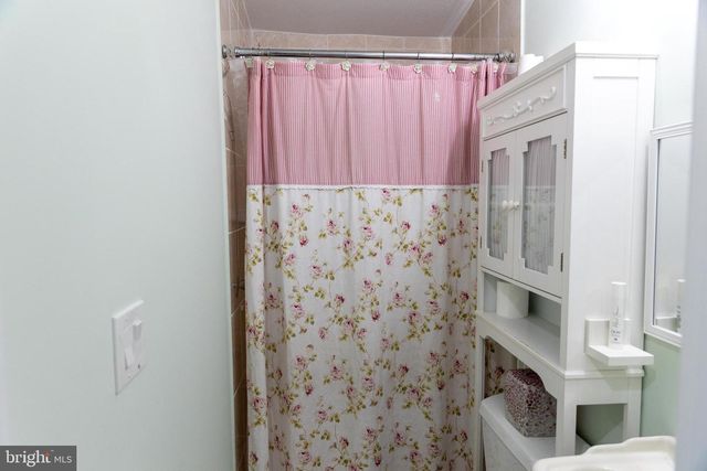 2000 GROVEWOOD, Capitol Heights, MD 20731