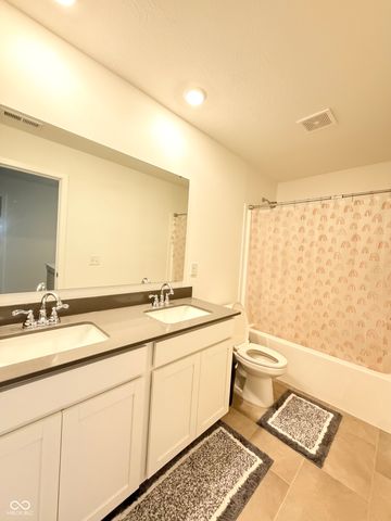 1560 Covington Boulevard, Franklin, IN 46131