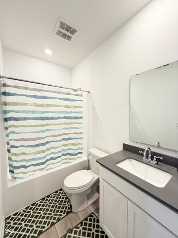 1560 Covington Boulevard, Franklin, IN 46131