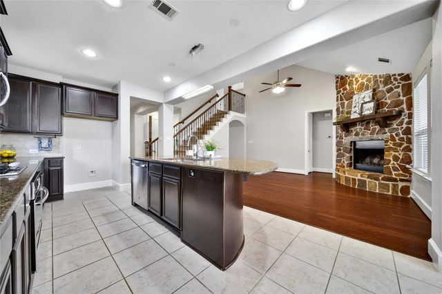 3910 Lupin Bush Lane, Manvel, TX 77578