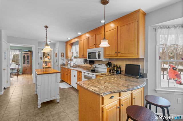 14 Sterling Ridge, Shelton, CT 06484