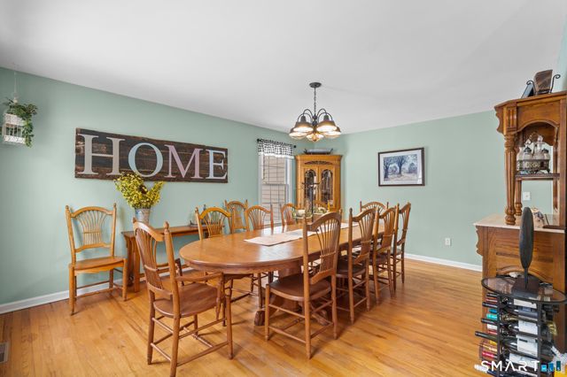 14 Sterling Ridge, Shelton, CT 06484