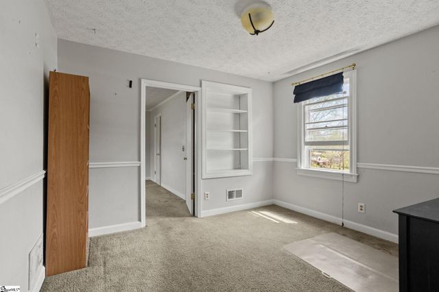 2 Dell Circle, Travelers Rest, SC 29690