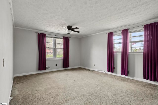 2 Dell Circle, Travelers Rest, SC 29690