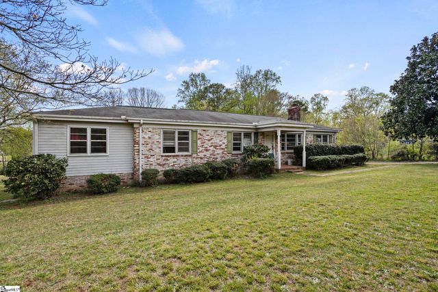 2 Dell Circle, Travelers Rest, SC 29690