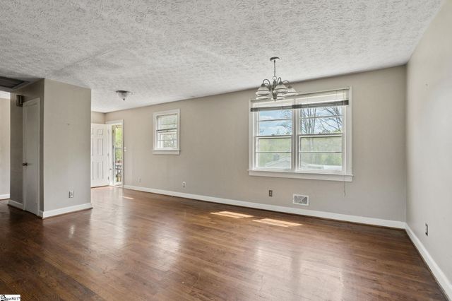 2 Dell Circle, Travelers Rest, SC 29690