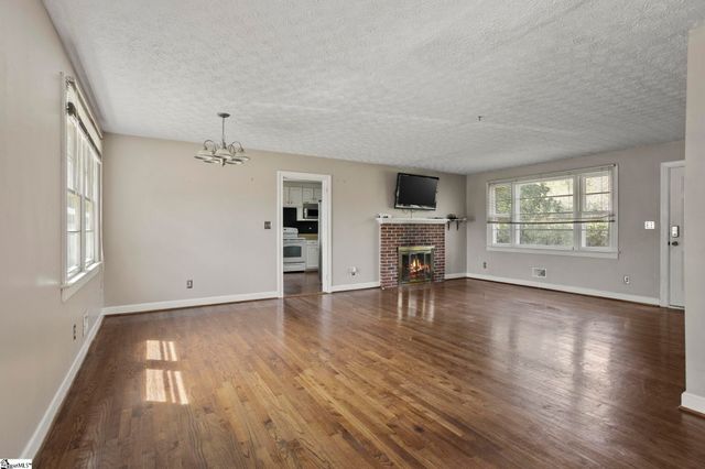 2 Dell Circle, Travelers Rest, SC 29690