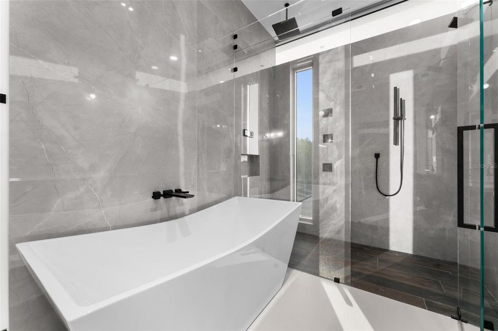 Image 68 of property listing at 2661 VIA TUSCANY, Winter Park, FL 32789