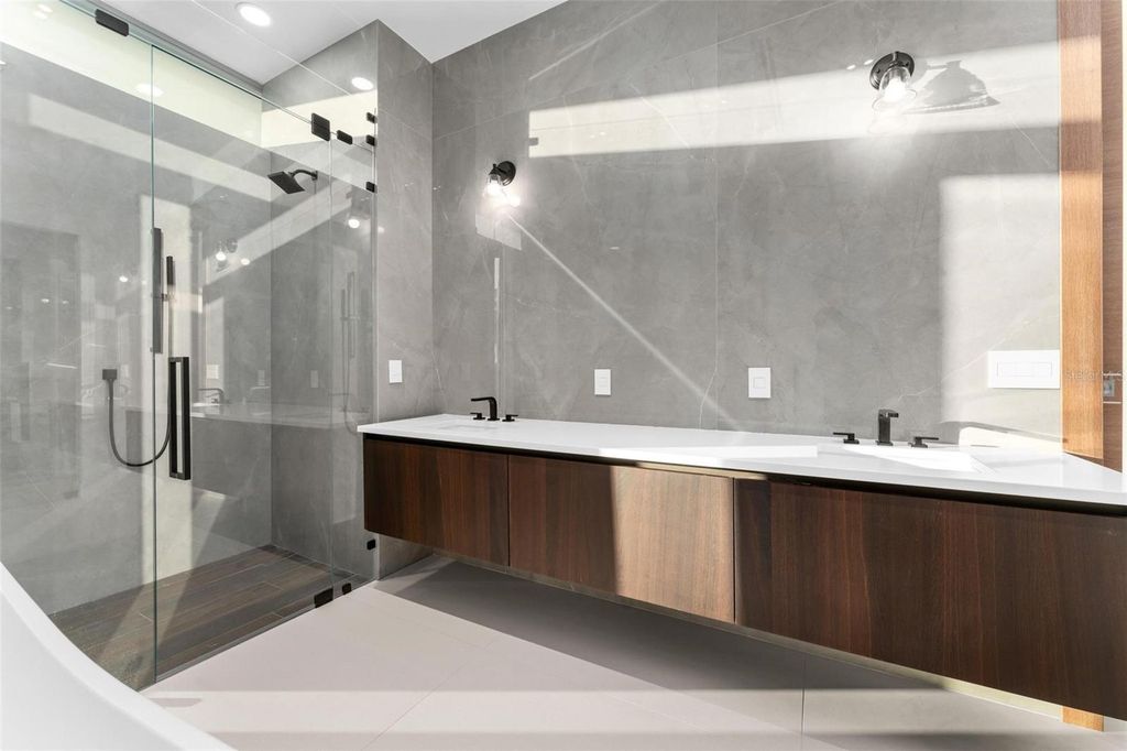 Image 87 of property listing at 2661 VIA TUSCANY, Winter Park, FL 32789