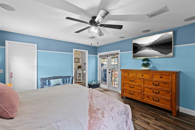 5508 WHITMORE DRIVE, Tampa, FL 33634