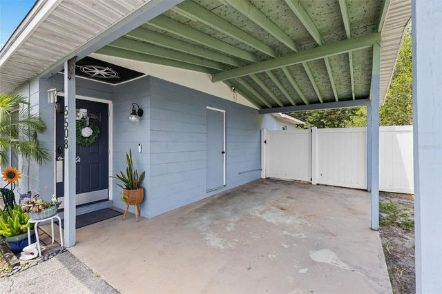 5508 WHITMORE DRIVE, Tampa, FL 33634
