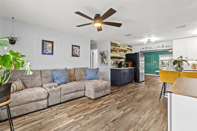 5508 WHITMORE DRIVE, Tampa, FL 33634