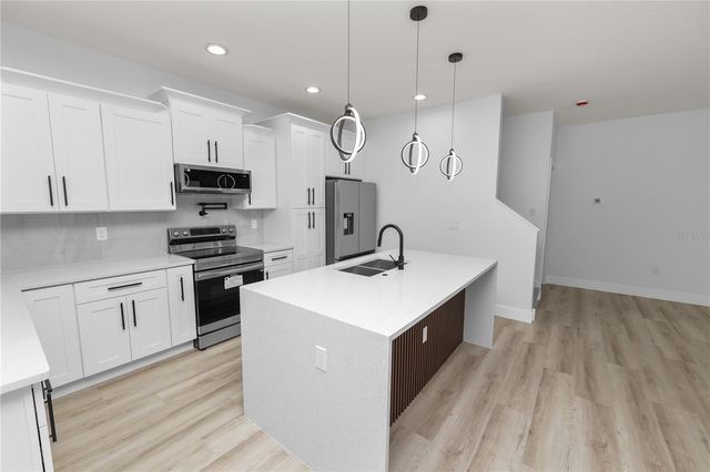 7304 ARDENWOOD, Tampa, FL 33625