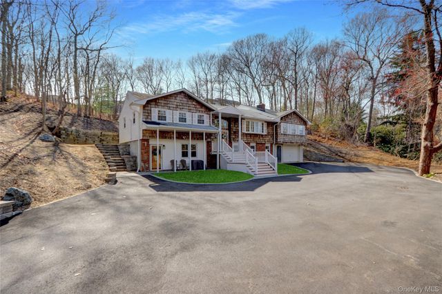334 Bread And Cheese Hollow Road, Northport, NY 11768