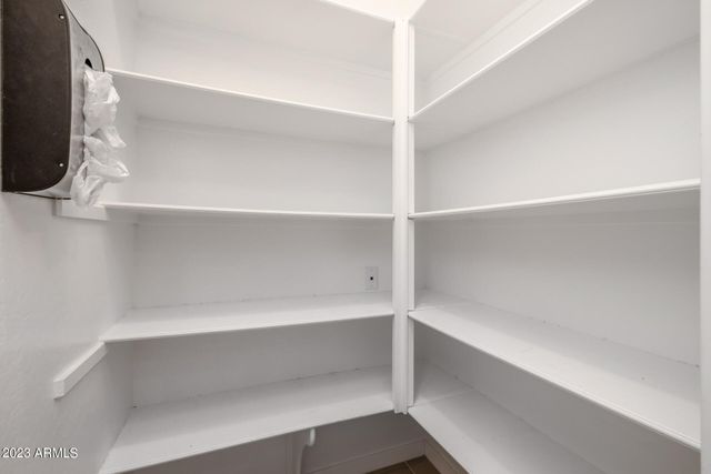 250 W QUEEN CREEK Road 210, Chandler, AZ 85248