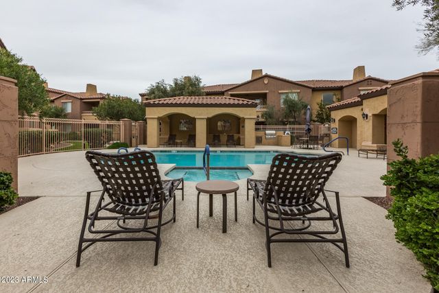 250 W QUEEN CREEK Road 210, Chandler, AZ 85248