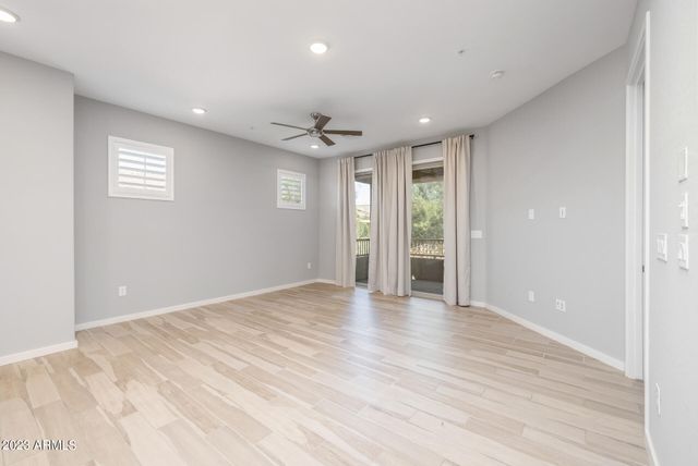 250 W QUEEN CREEK Road 210, Chandler, AZ 85248