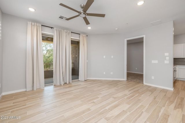 250 W QUEEN CREEK Road 210, Chandler, AZ 85248