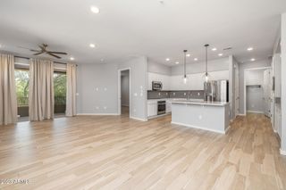 250 W QUEEN CREEK Road 210, Chandler, AZ 85248