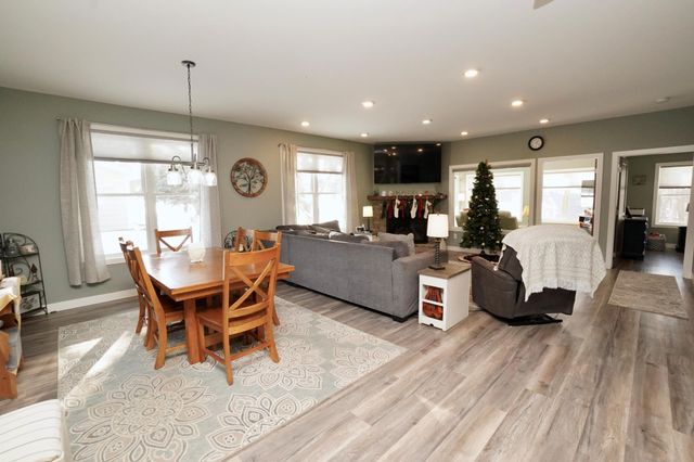 204 Pine Street SW, New London, MN 56273