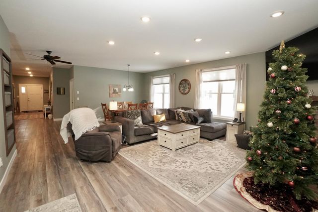 204 Pine Street SW, New London, MN 56273