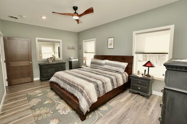 204 Pine Street SW, New London, MN 56273