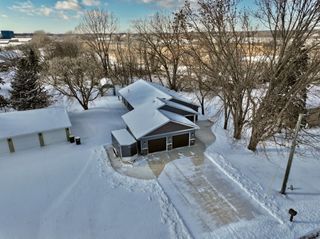 204 Pine Street SW, New London, MN 56273