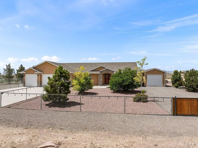 1450 E Farley Ave, Pueblo West, CO 81007