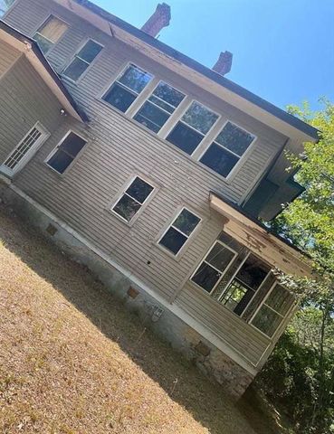 114 E Adams Street, Sparta, GA 31087