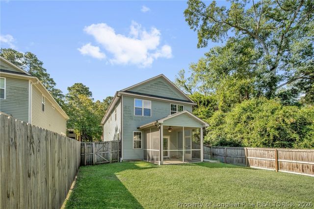916 W Rowan Street, Fayetteville, NC 28301