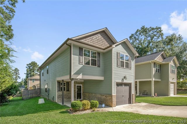 916 W Rowan Street, Fayetteville, NC 28301