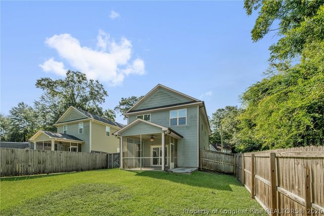 916 W Rowan Street, Fayetteville, NC 28301