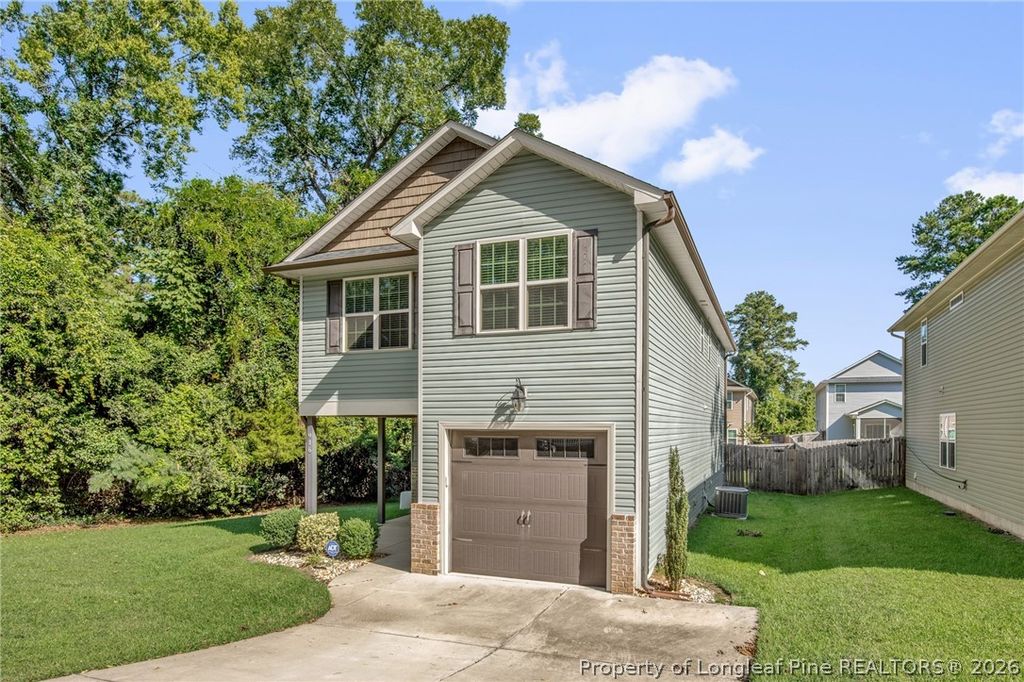 916 W Rowan Street, Fayetteville, NC 28301 — photo 2