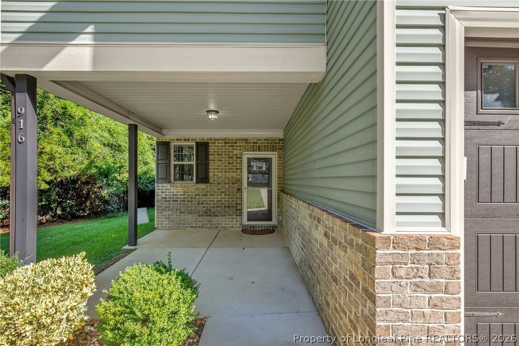 916 W Rowan Street, Fayetteville, NC 28301 — photo 4